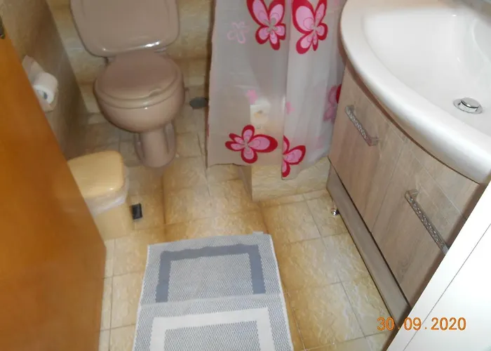 아파트 Melios Petalídhion