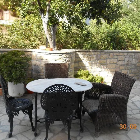 Melios Apartment Petalidi