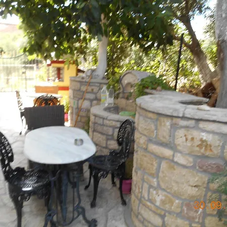 Melios Apartment Petalidi