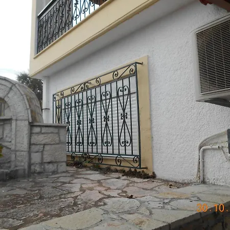 Melios Apartment *