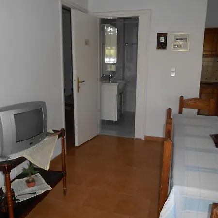 Melios * Petalidi