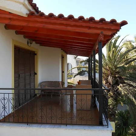 Melios Apartment Petalidi